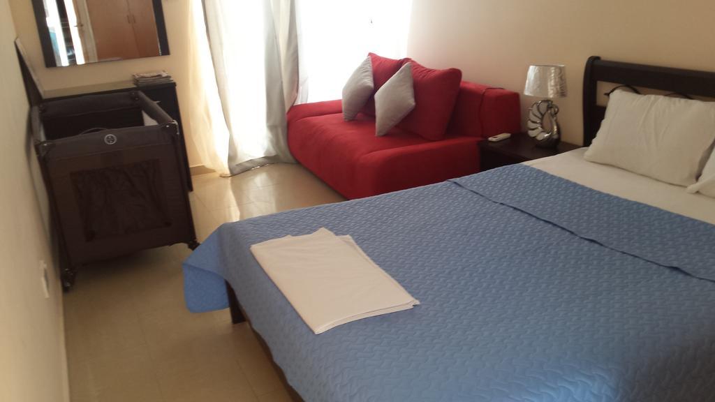 Panikos Beach Apartment I Lárnaka Eksteriør bilde